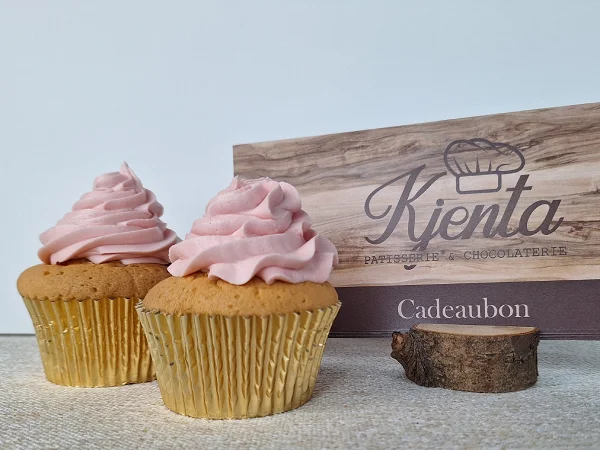 Een cadeaubon van Kjenta Patisserie en chocolaterie.