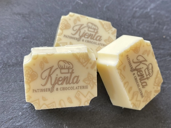 Gepersonaliseerde chocolade van Kjenta Patisserie en chocolaterie.