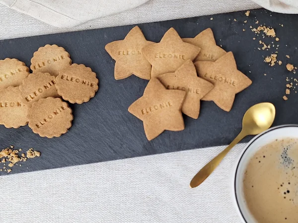 Koekjes van Kjenta Patisserie en chocolaterie.